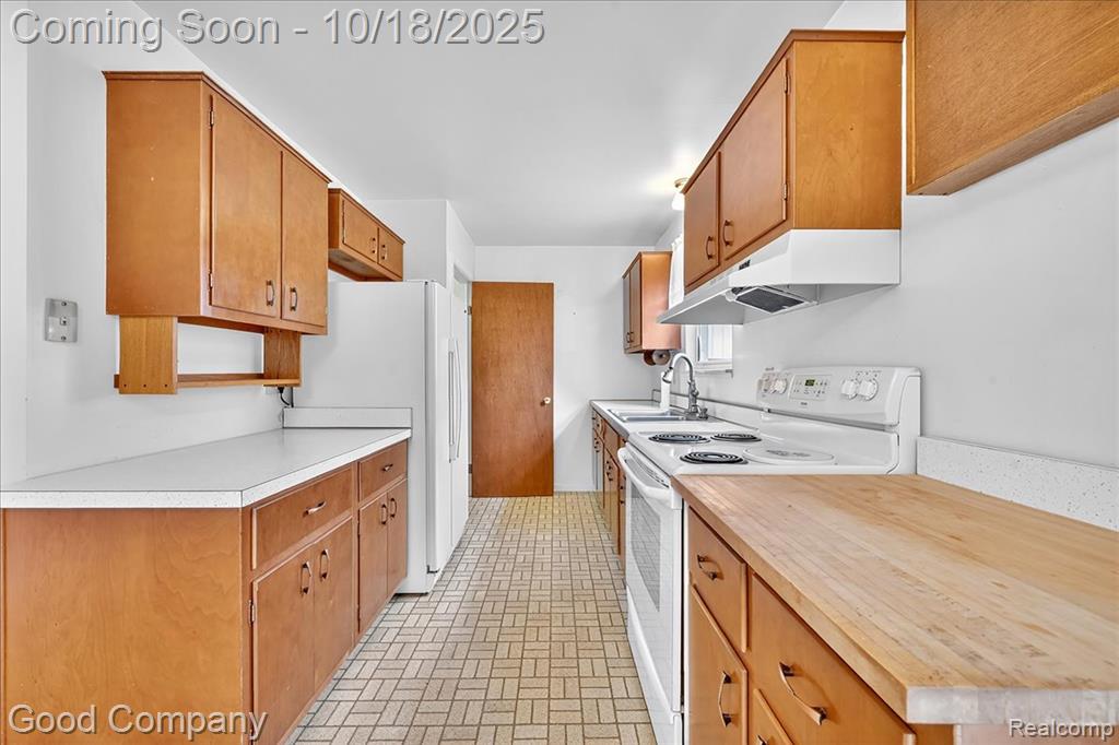 3209 Grange Hall Road, Holly, MI 48442 — Photo 5