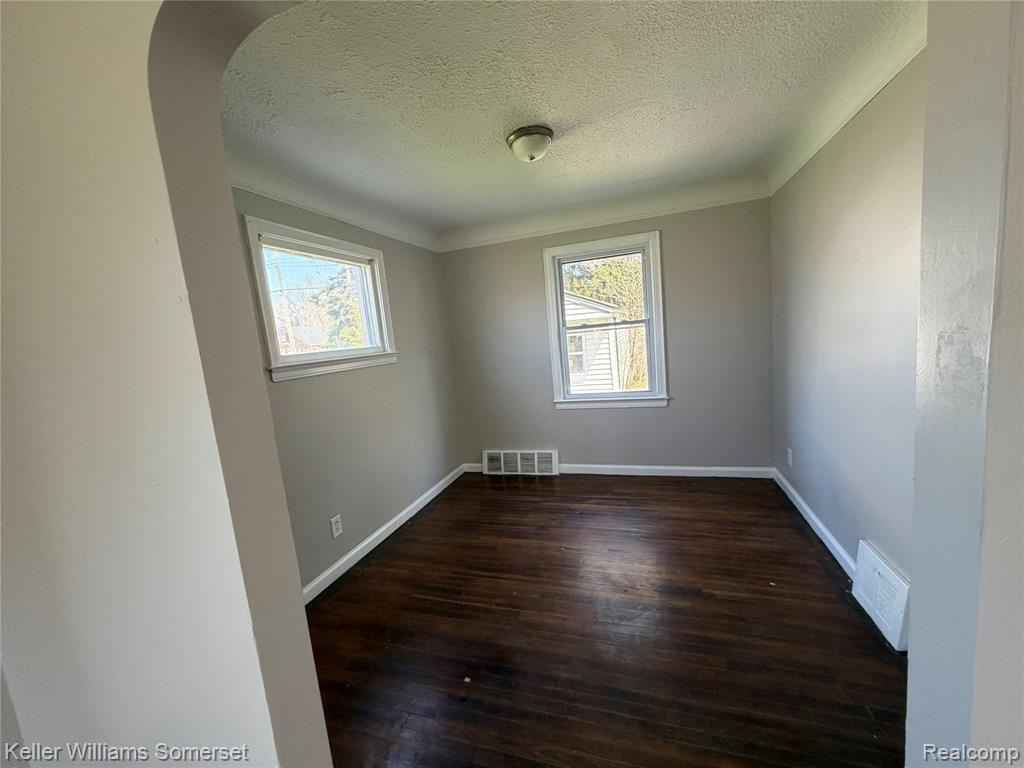 12930 Hayes Street, Detroit, MI 48205 — Photo 11
