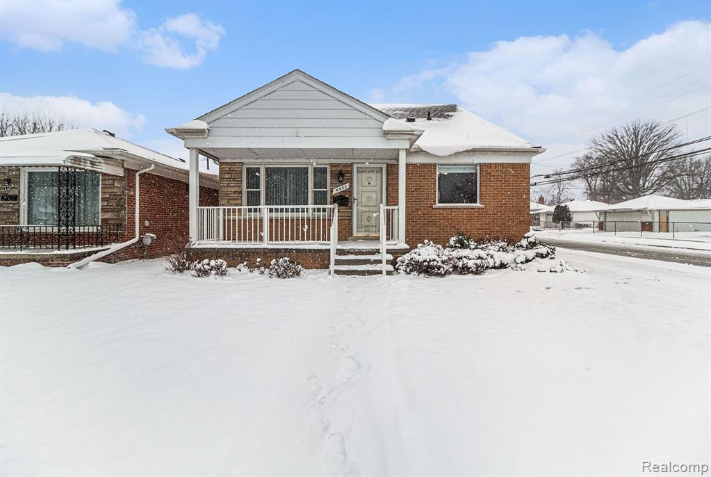 4402 Roosevelt Boulevard, Dearborn Heights, MI 48125 — front exterior
