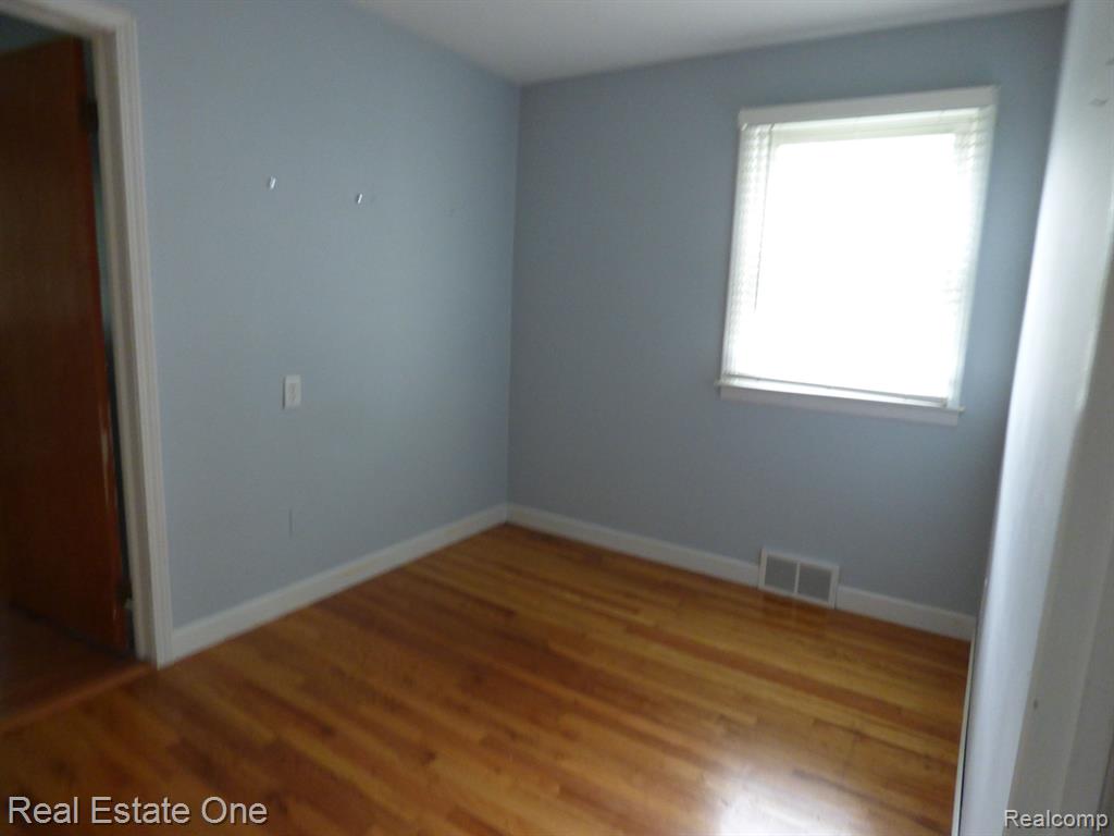 440 2ND Street, South Lyon, MI 48178 — Photo 7