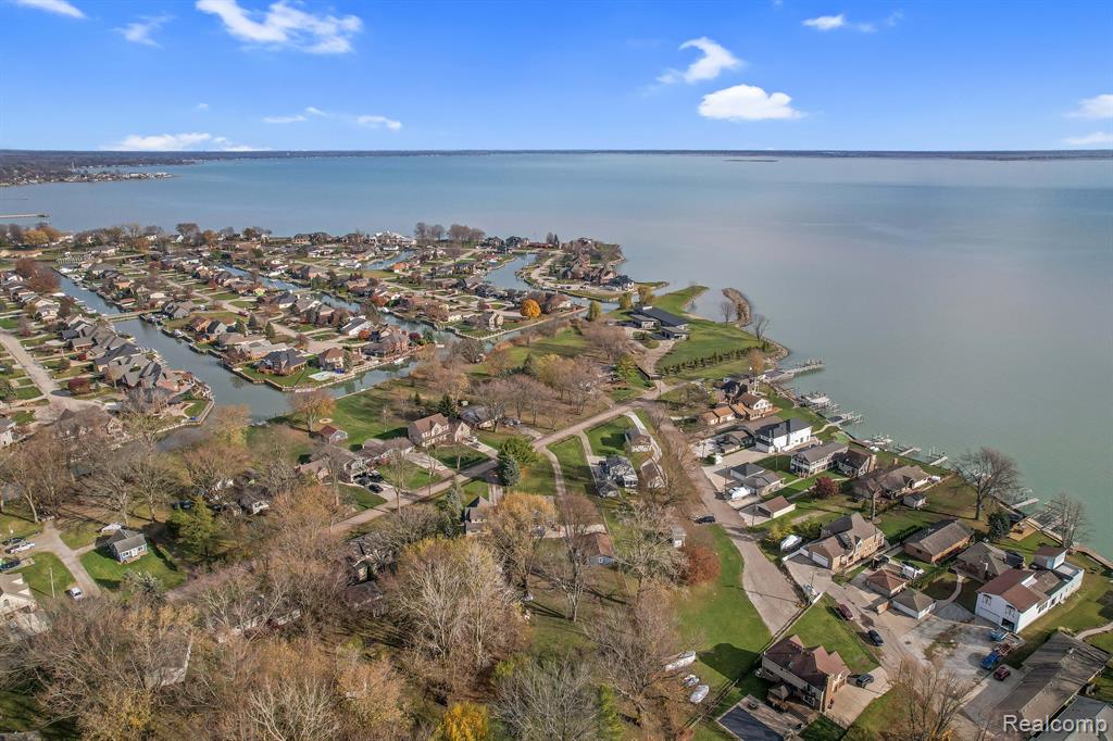 49328 Bayshore Drive, Chesterfield, MI 48047 — Photo 41
