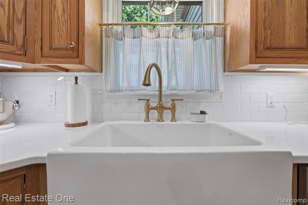 4 N Church Street, Ortonville, MI 48462 — Photo 19
