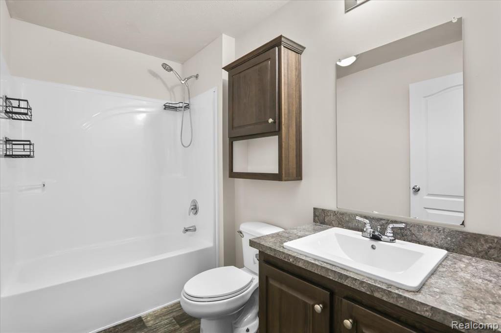 57572 Miller Court, Lenox, MI 48048 — Photo 17