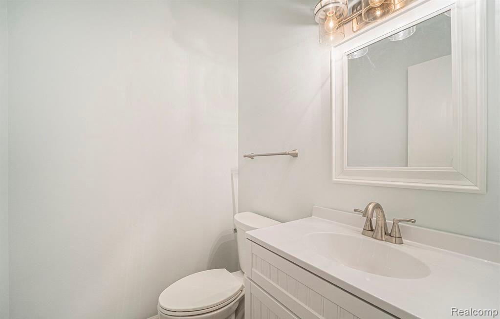 7767 NEWPORT Drive, Clarkston, MI 48348 — Photo 7