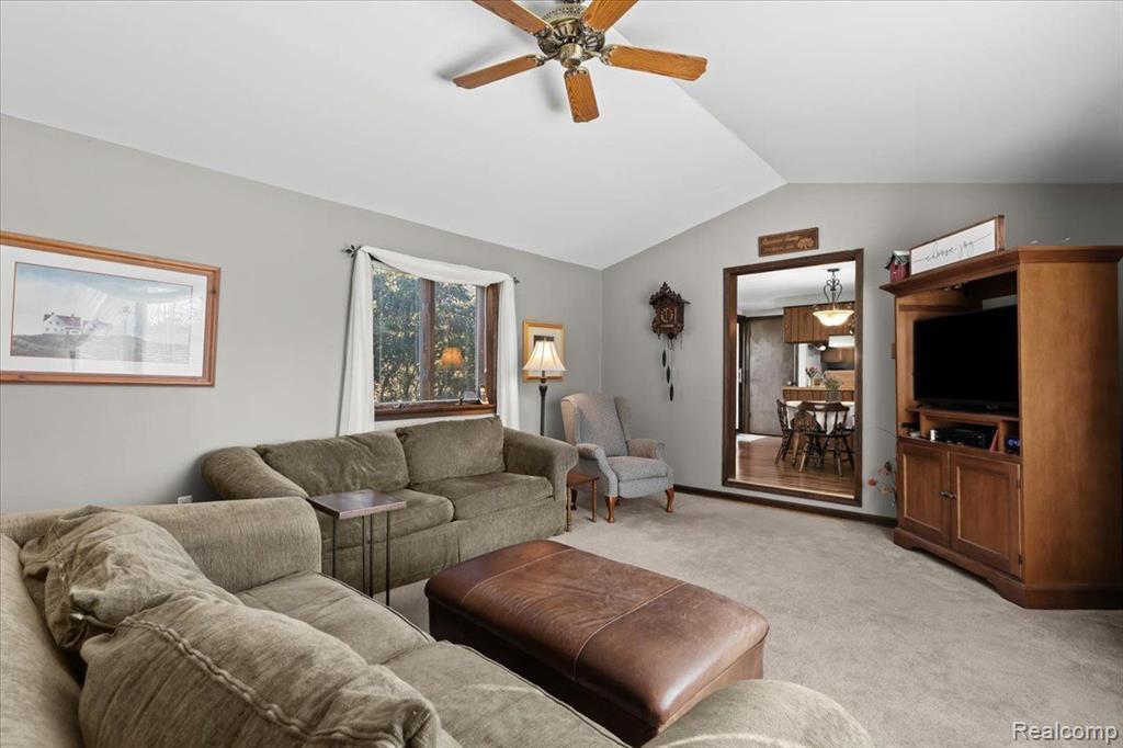 8470 WASHBURN Road, Goodrich Vlg, MI — Photo 15