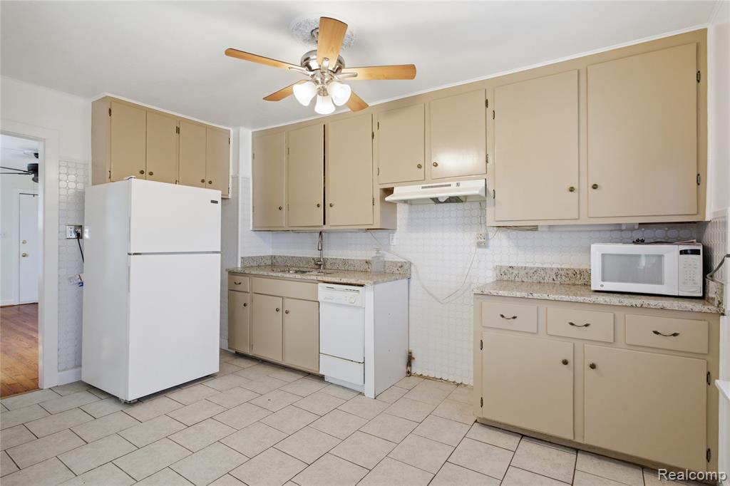 630 Stratford Road, Ferndale, MI 48220 — Photo 12