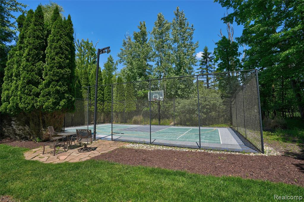 8479 Misty, Grand Blanc, MI 48439 — Photo 86