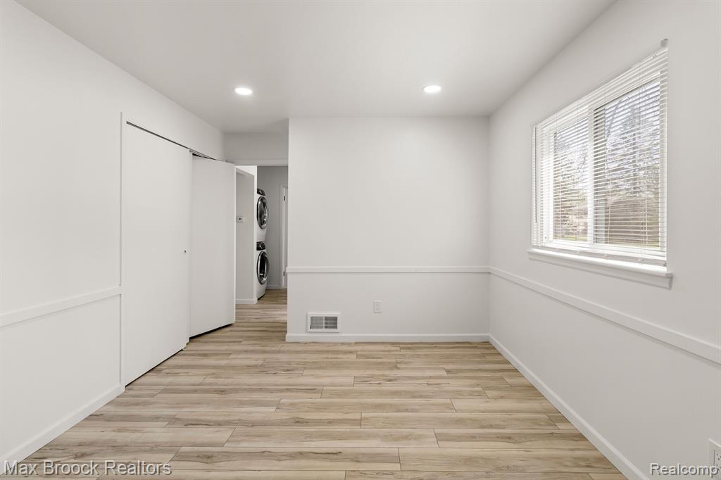 6207 NICHOLAS Drive, West Bloomfield, MI — Photo 32