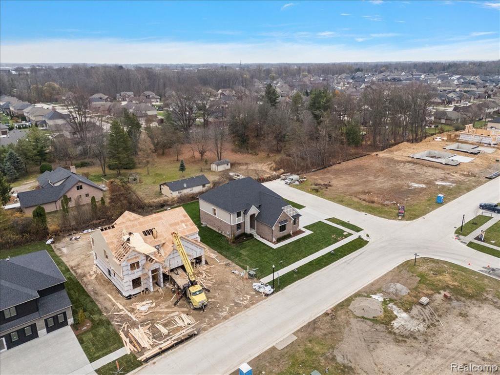 50896 MISTWOOD Drive, Macomb, MI 48042 — Photo 18