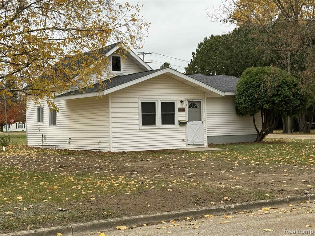 508 N Silver Street, Bad Axe, MI 48413 — Photo 2