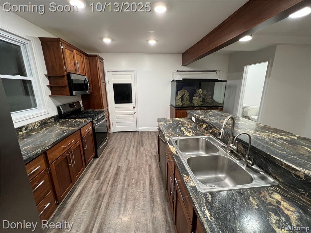 420 Lytle Avenue, Harbor Beach, MI 48441 — Photo 6