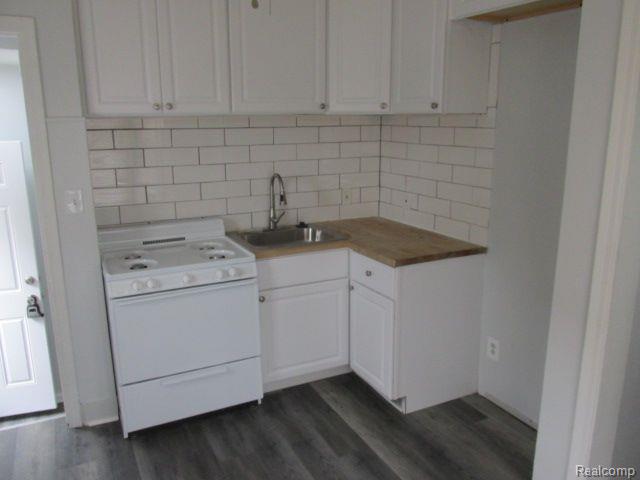 953 NEW YORK Avenue, Lincoln Park, MI 48146 — Photo 2