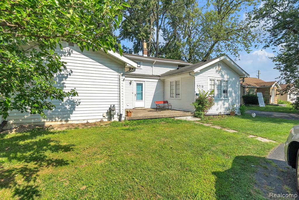 5706 Cardwell Street, Garden City, MI — Photo 7