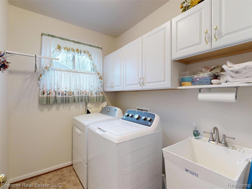 6350 Waldon Woods Drive, Clarkston, MI — Photo 54