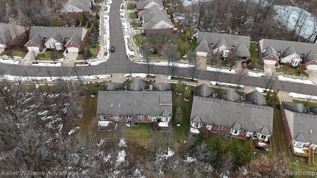 40807 Lenox Park Drive, Novi, MI 48377 — Photo 39