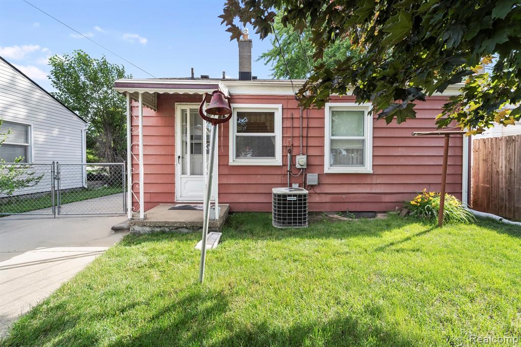4321 S Dearborn Street, Melvindale, MI — Photo 17