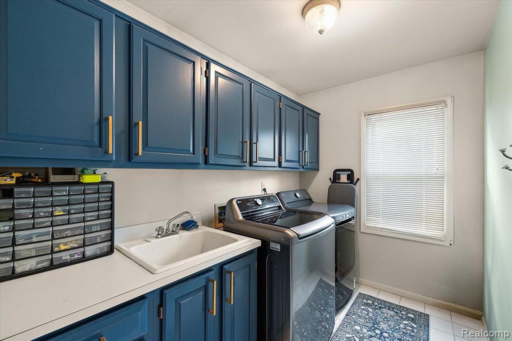 4193 Oak Tree Circle, Rochester, MI 48306 — Photo 30
