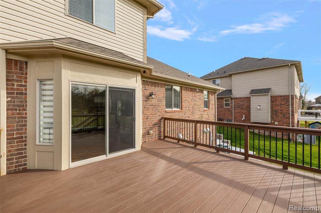 46267 Terrace Drive, Shelby Twp, MI 48317 — Photo 24