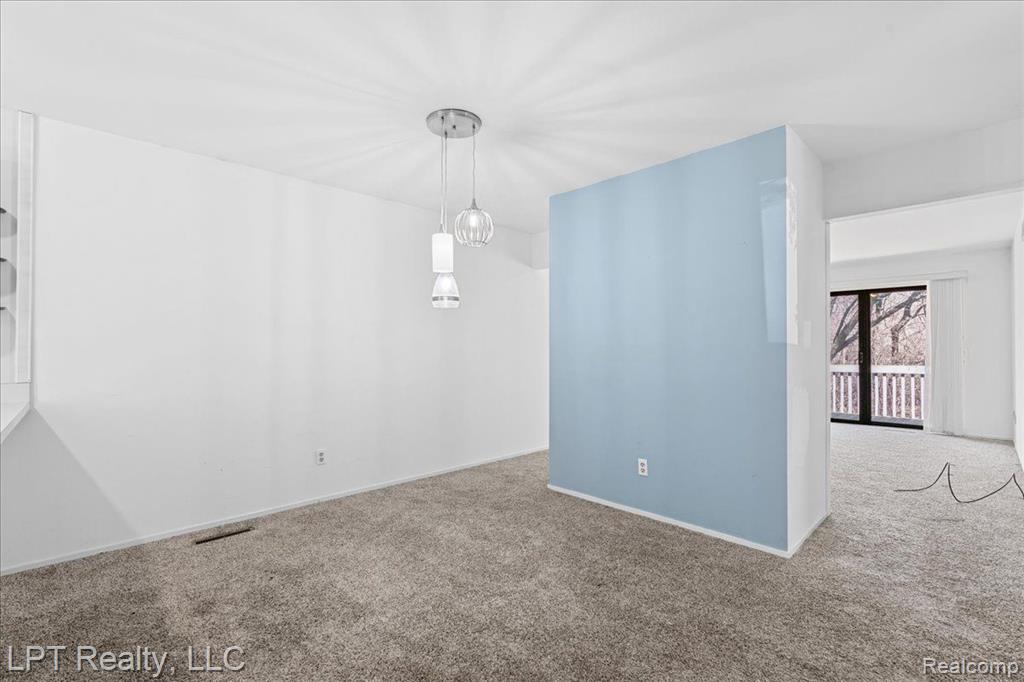 5680 DEVILLE, East Lansing, MI 48823 — Photo 12