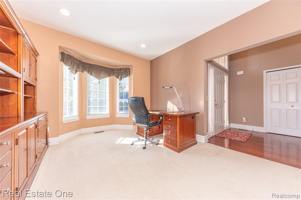 26610 Valhalla Drive, Farmington Hills, MI 48331 — Photo 19