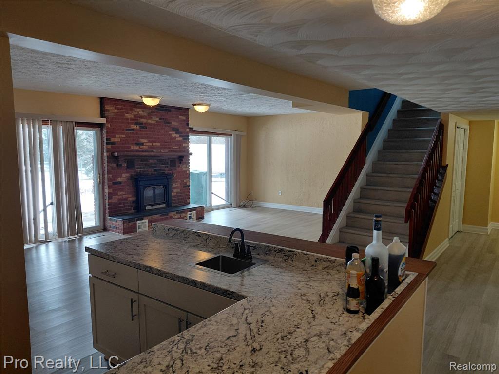 8445 Crestshire Drive, Ypsilanti, MI 48197 — Photo 31
