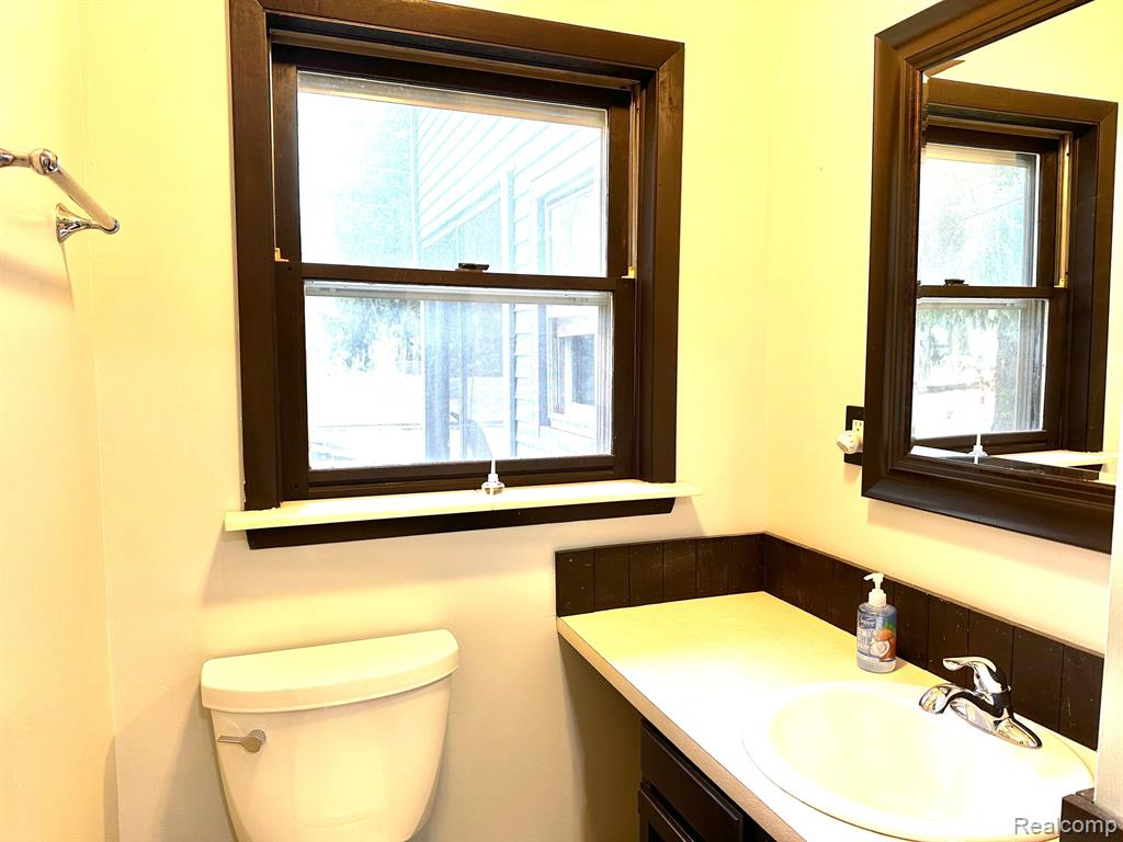 617 N LINCOLN Street, Durand, MI 48429 — Photo 16