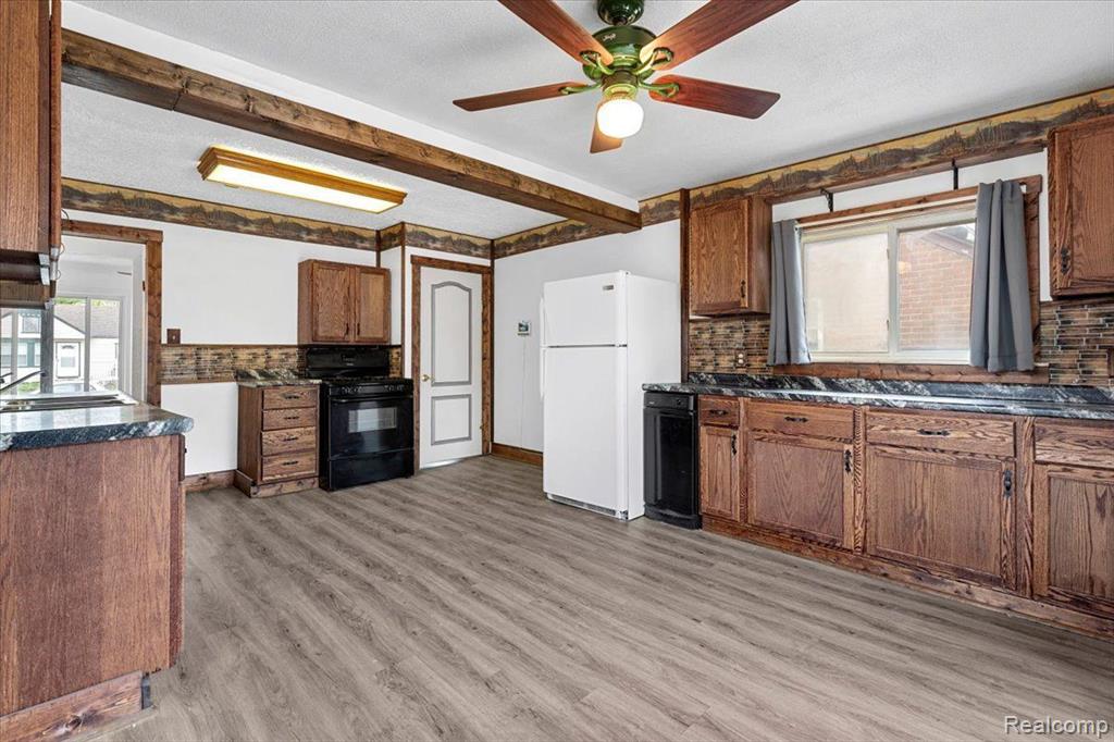 7960 JACKSON Street, Taylor, MI 48180 — Photo 7