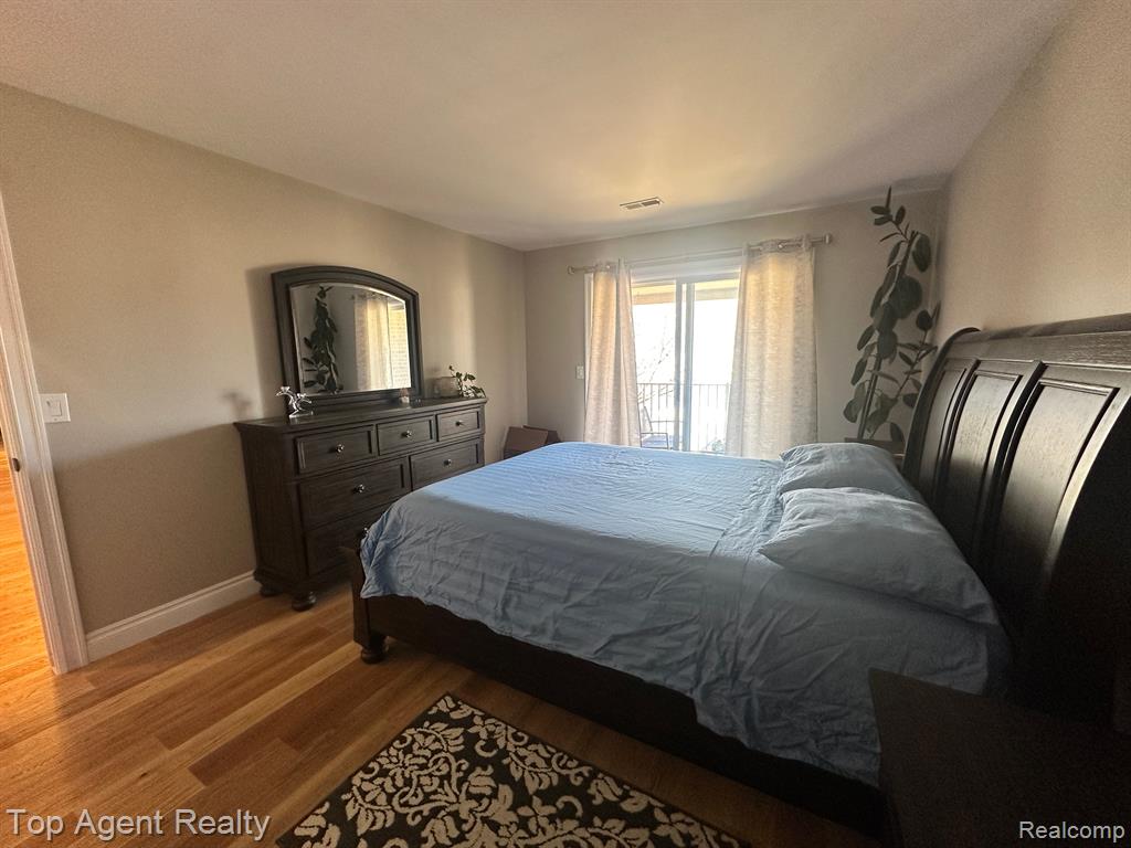 5844 PINE AIRES Drive, Sterling Heights, MI 48314 — Photo 15