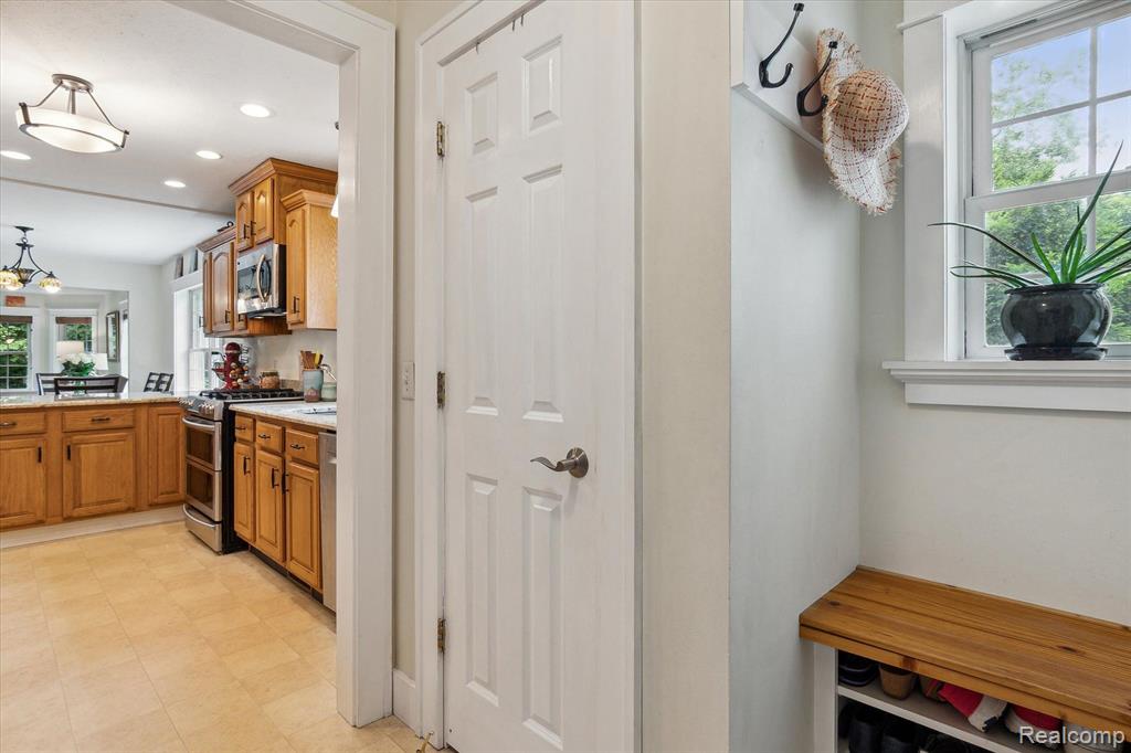 1465 FULMER Street, Ann Arbor, MI 48103 — Photo 18
