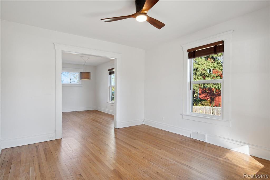 618 W LIBERTY Street, Ann Arbor, MI 48103 — Photo 10