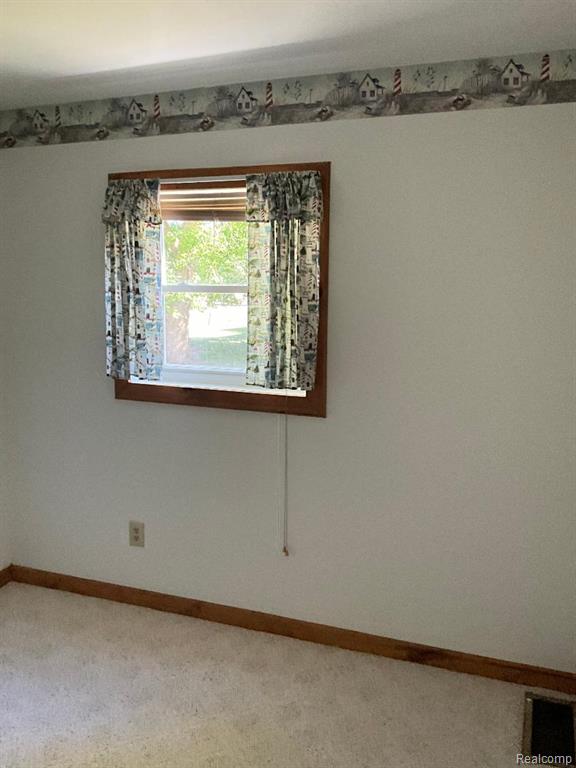 515 N Silver Street, Bad Axe, MI 48413 — Photo 11