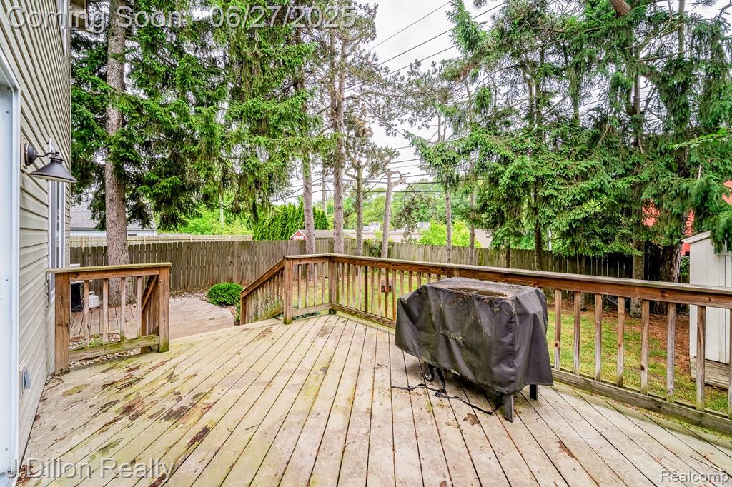 5778 Savoy Drive, Waterford, MI 48327 — Photo 38