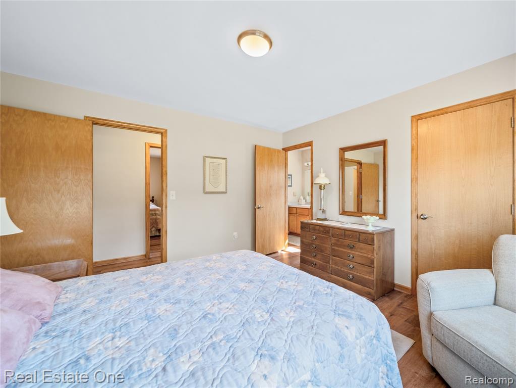 636 Vincent Street, Pinckney, MI 48169 — Photo 14