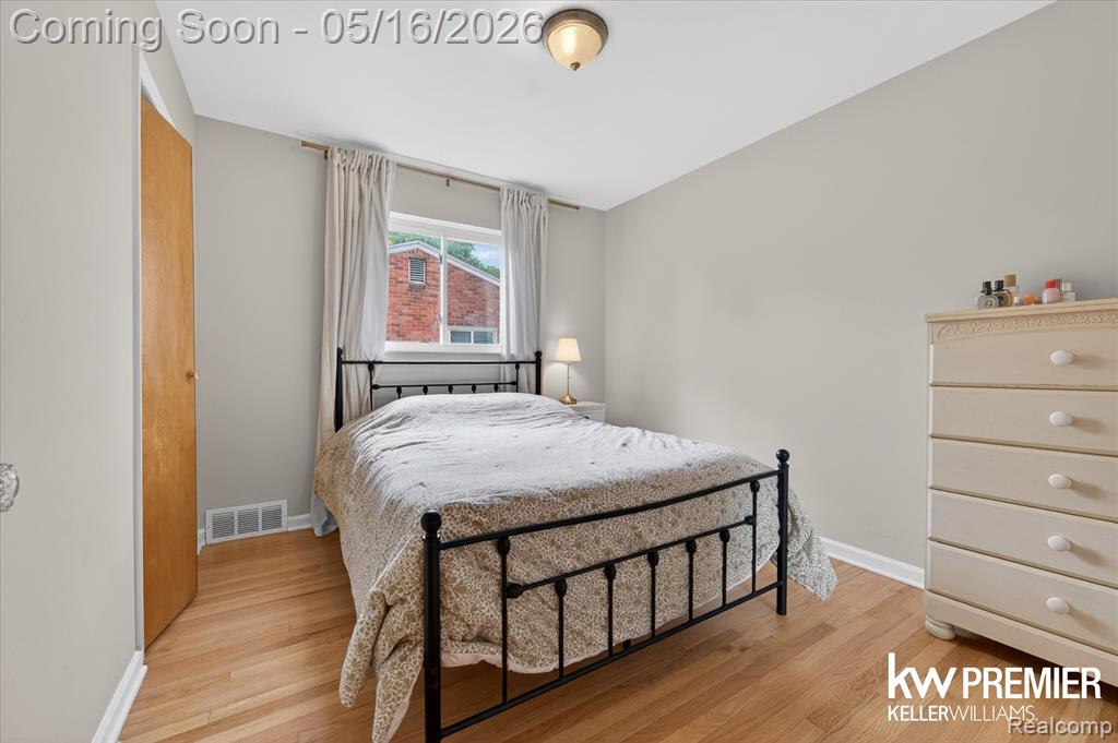 23260 Oneida Street, Oak Park, MI 48237 — Photo 14