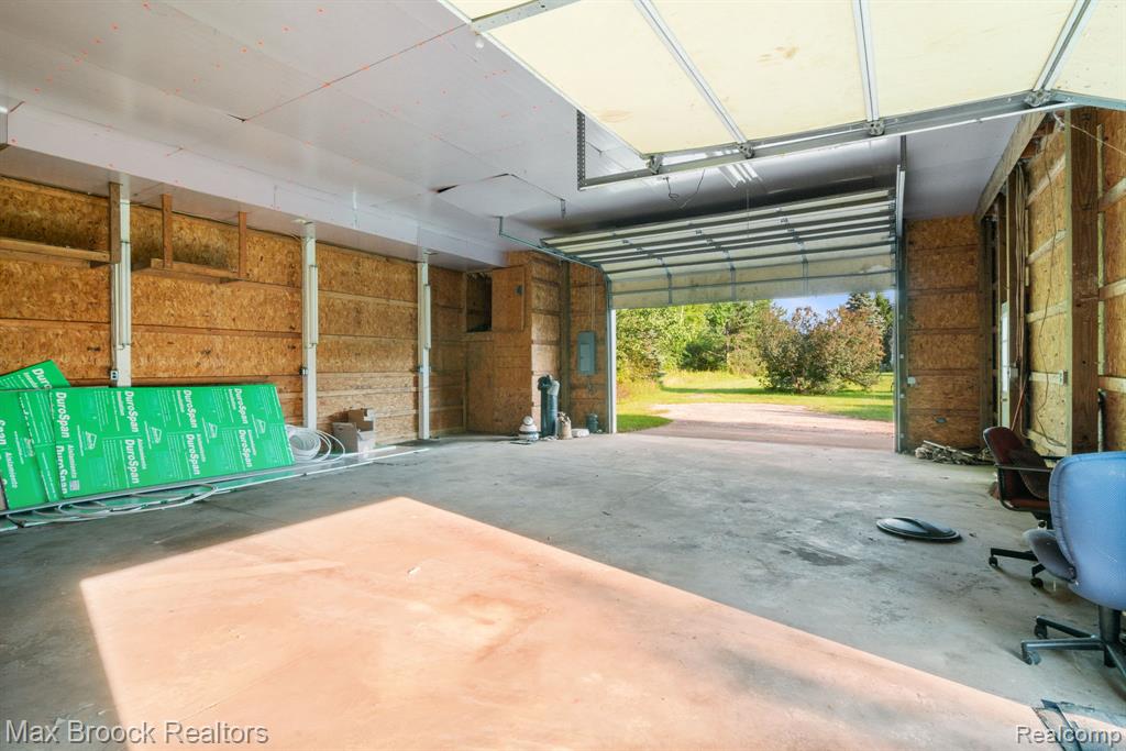2165 Oakwood Road, Ortonville, MI 48462 — Photo 56