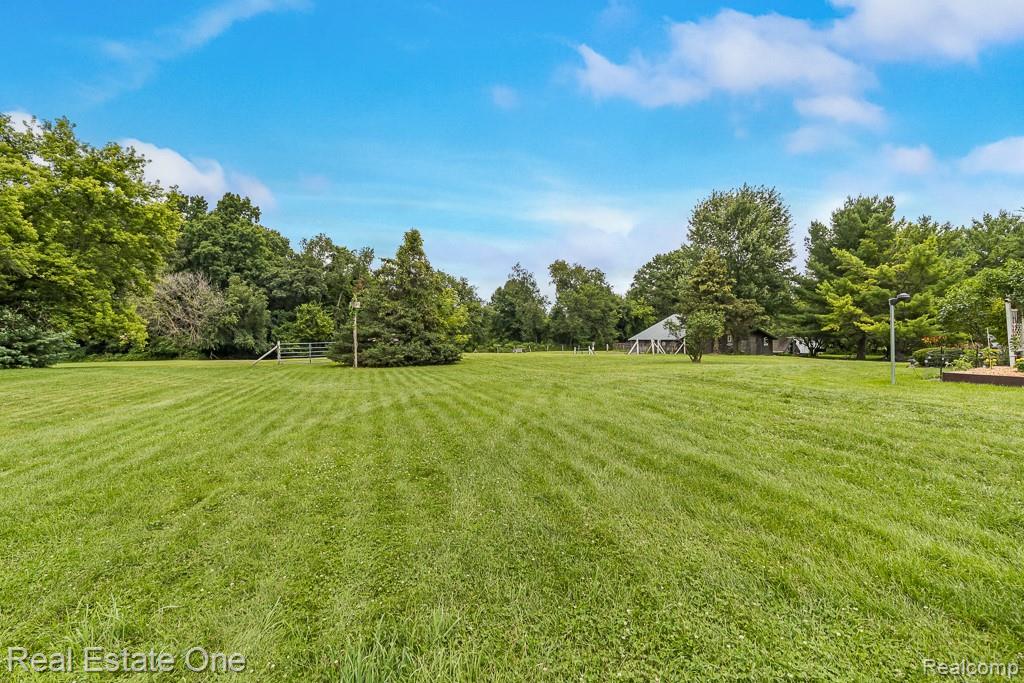 58900 12 Mile Road, New Hudson, MI 48165 — Photo 50