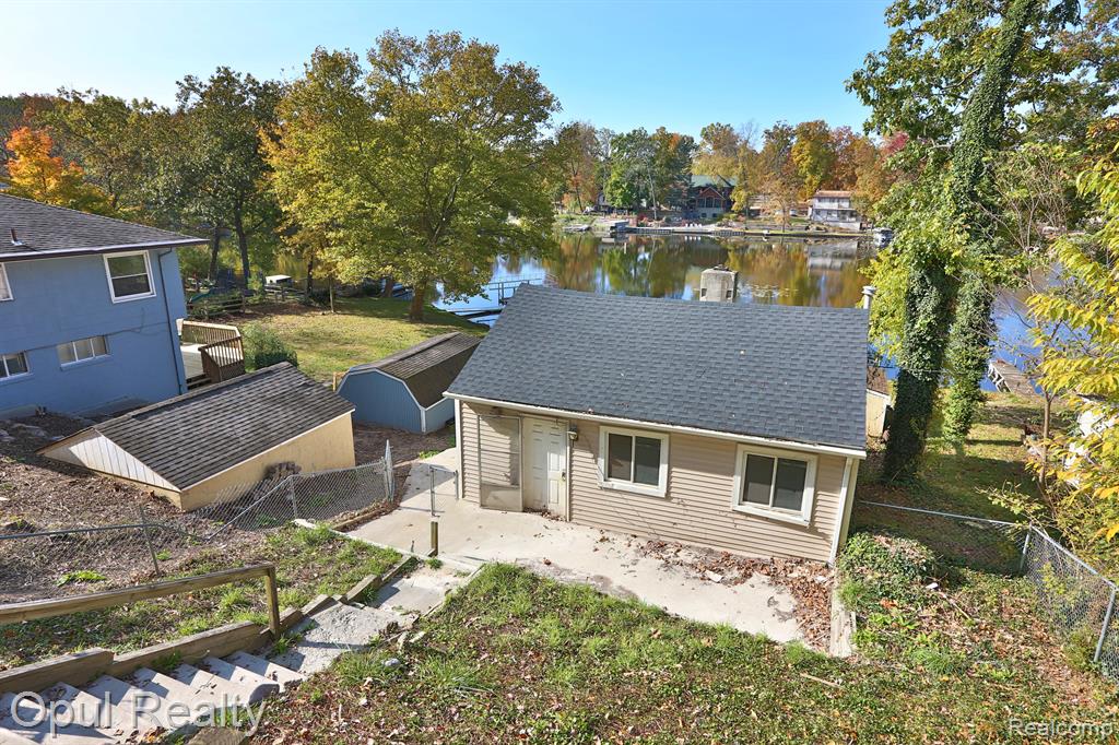 11646 WEIMAN Drive, Pinckney, MI 48169 — Photo 3