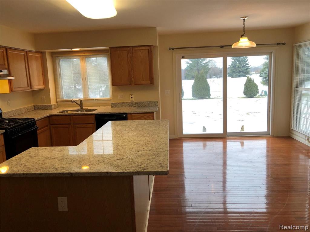 45373 SEABROOK, Canton, MI 48188 — Photo 8