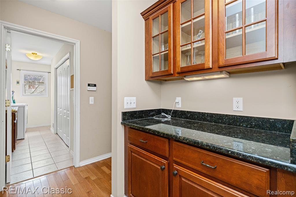 4930 Menominee Lane, Clarkston, MI 48348 — Photo 35