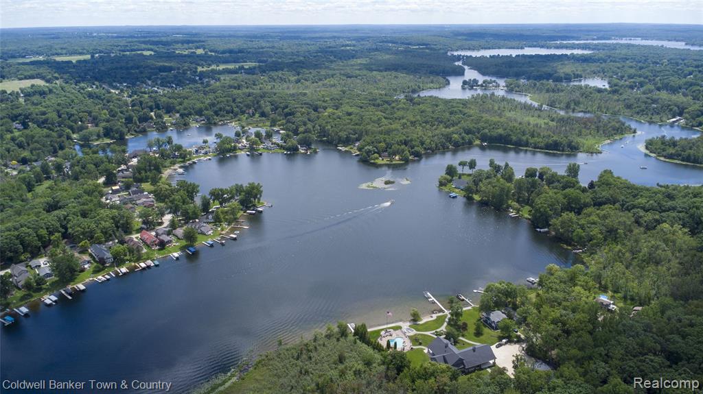 4583 Cornwell Lane, Whitmore Lake, MI 48189 — Photo 5