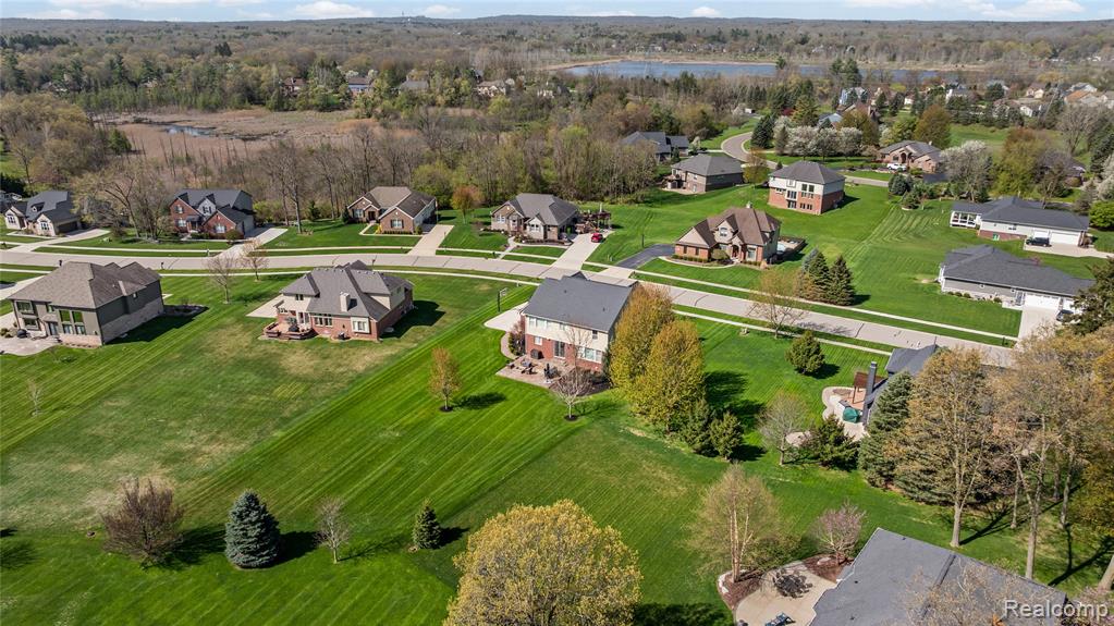 801 Watersmeet Drive, Oxford, MI 48371 — Photo 10