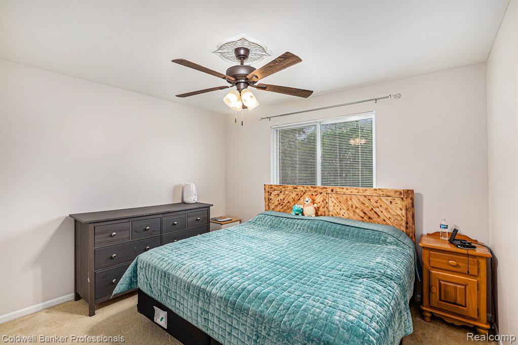 4499 Meadows Avenue, Grand Blanc, MI 48439 — Photo 13
