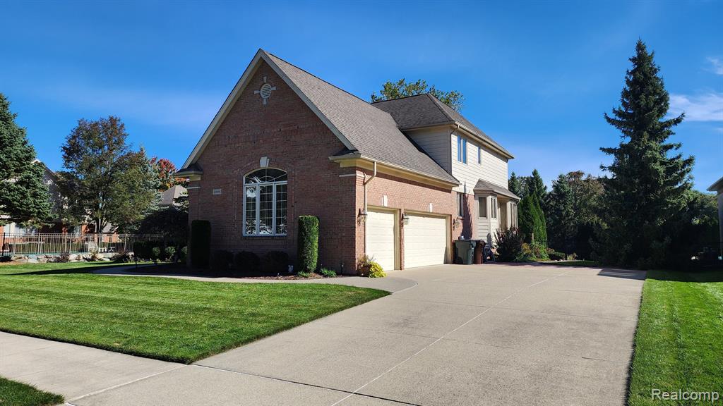 49828 SHELBY CREEK Drive, Shelby Twp, MI 48317 — Photo 3