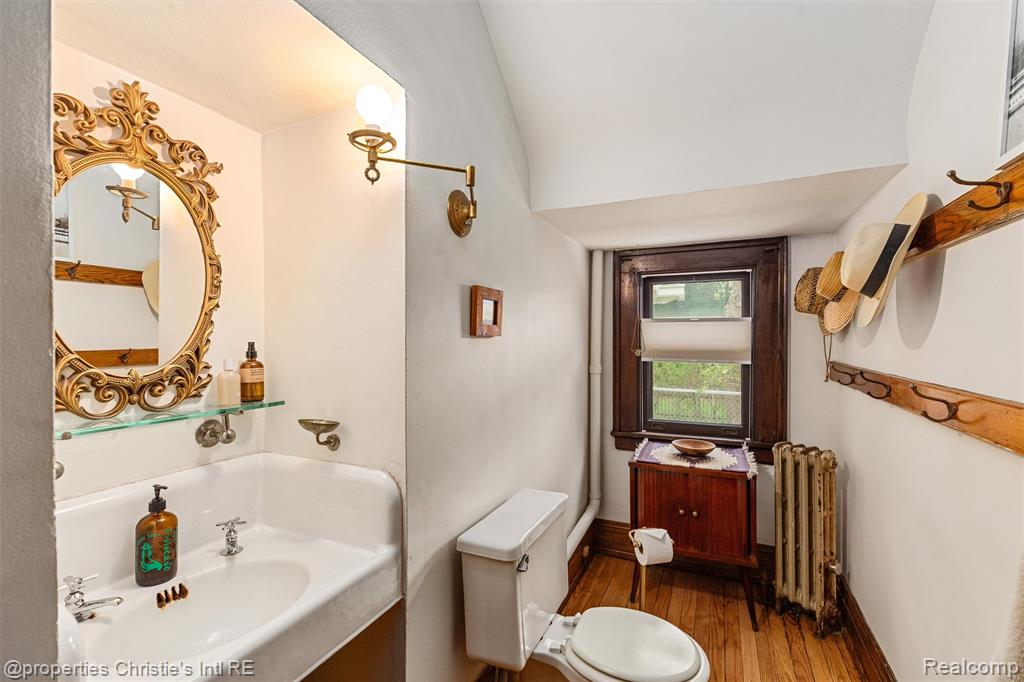 36 Longfellow Street, Detroit, MI 48202 — Photo 32