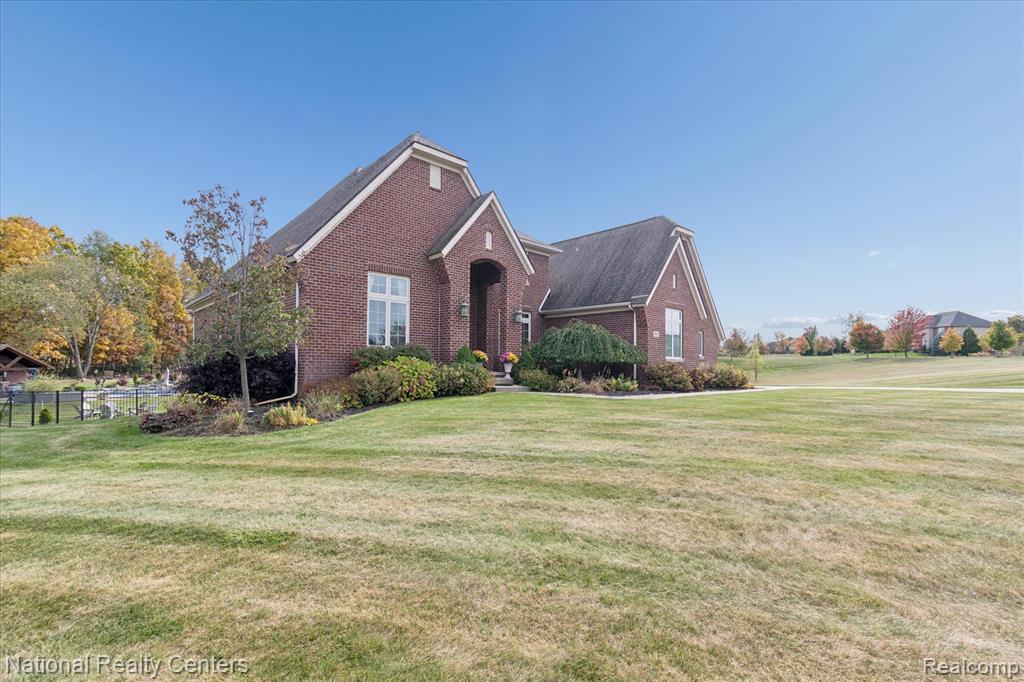 9888 Meadow View Court, Northville, MI 48167 — Photo 92