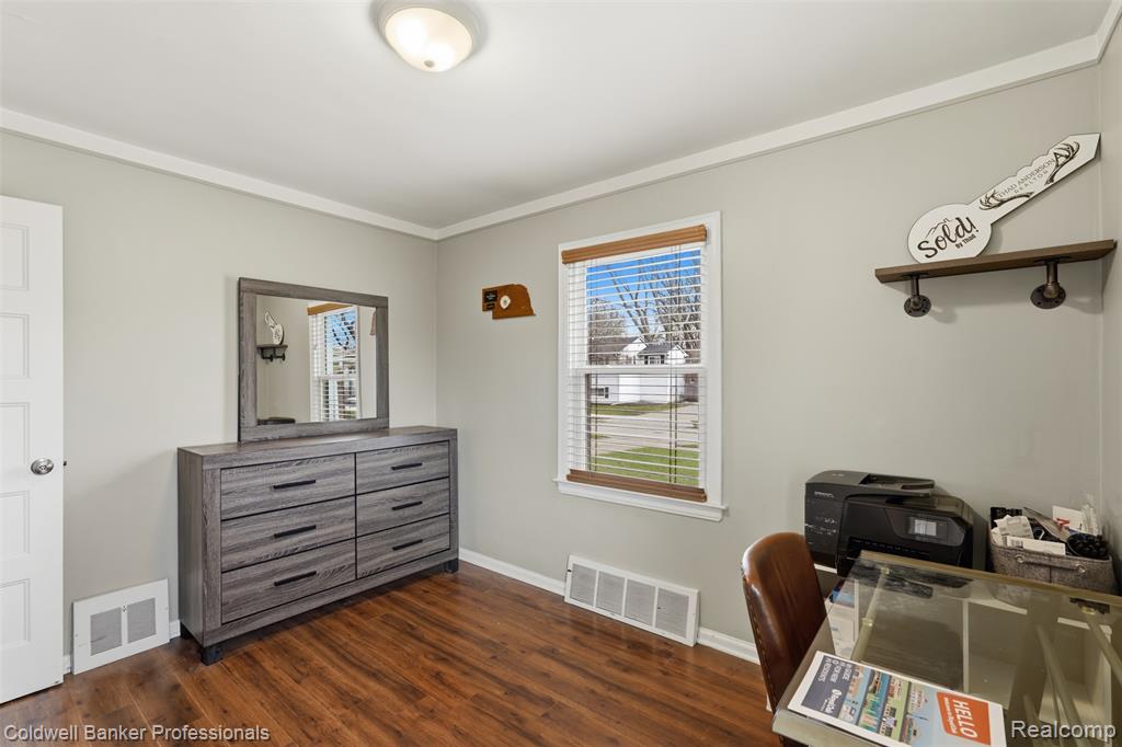 927 Montrose Avenue, Royal Oak, MI 48073 — Photo 16
