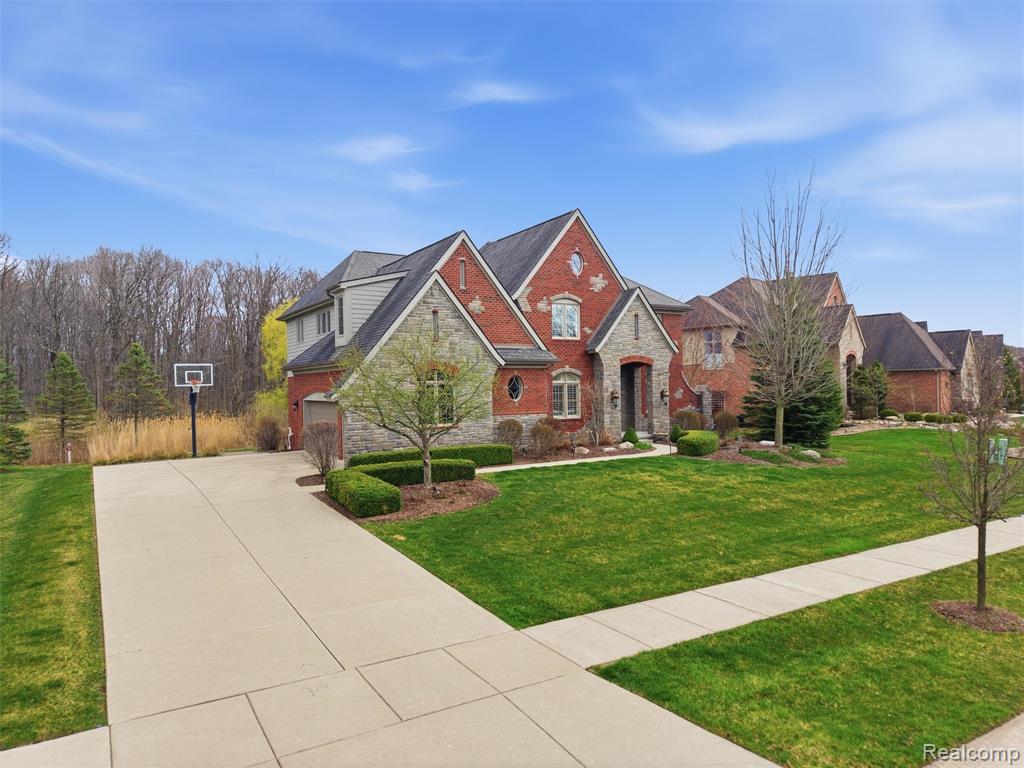 3085 Royal Berkshire Lane, Oakland, MI — Photo 2