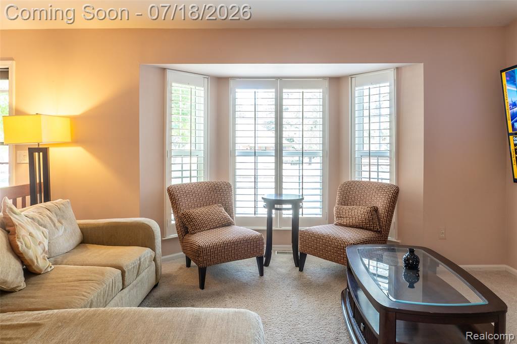 7482 Sheffield, West Bloomfield, MI — Photo 8