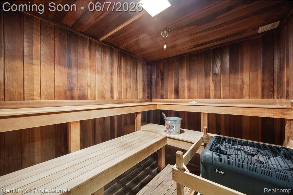 5000 Town Center, 2305, Southfield, MI 48075 — Photo 31