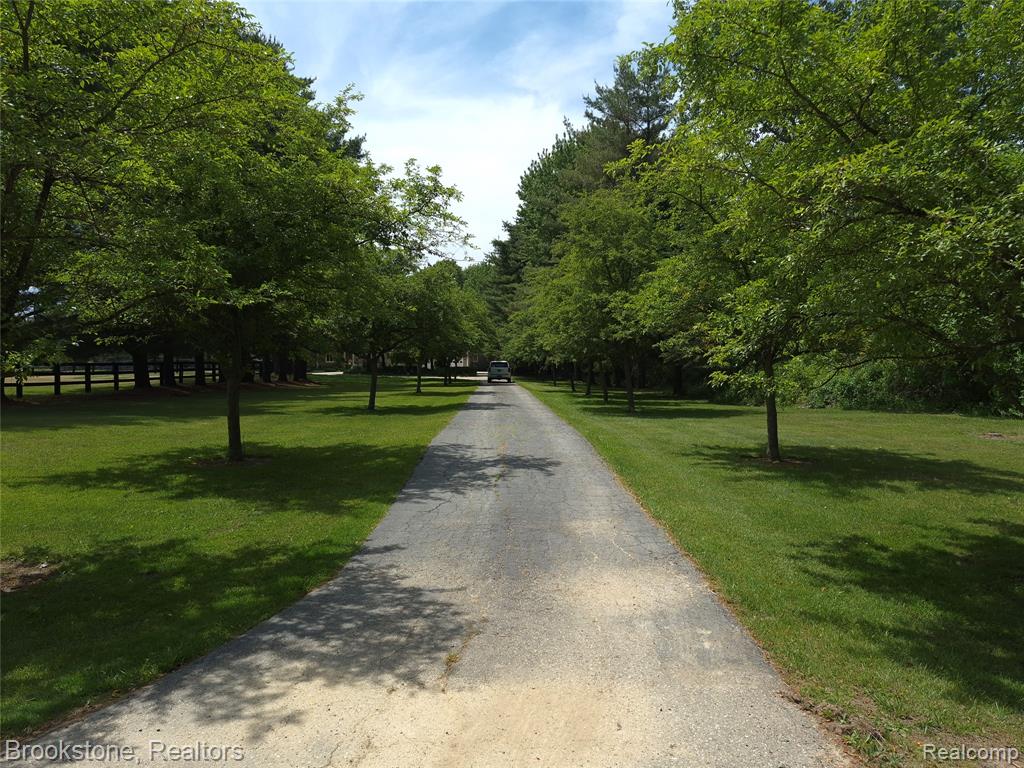 5910 Spring Valley Lane, Dryden, MI 48428 — Photo 5